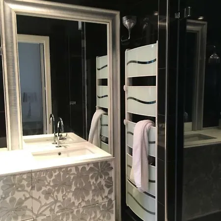 Loft Le Marella דירה רויאן